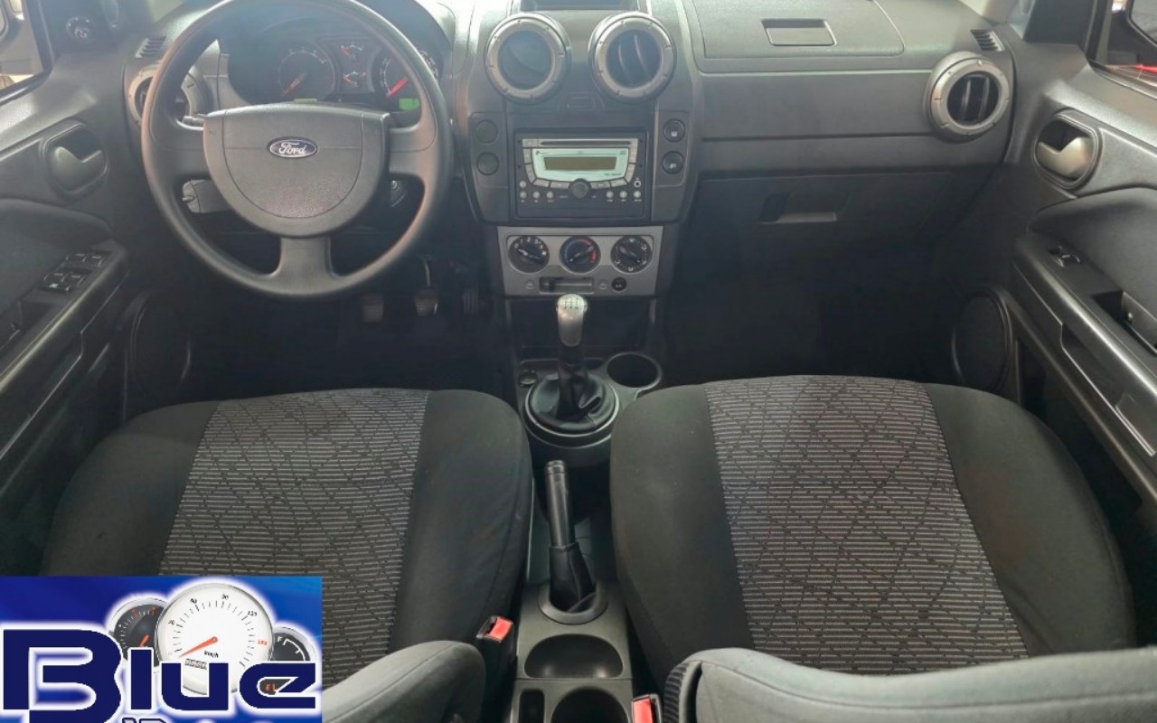 imagem-https://www.socarrao.com.br/sc-vehicle-images-prod/4435511/1792789565091-VUNPNy5qcGVn.jpeg