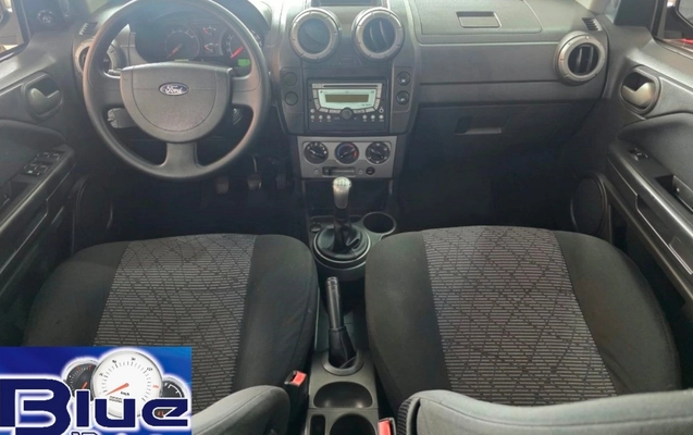 imagem-https://www.socarrao.com.br/sc-vehicle-images-prod/4435511/1792789565091-VUNPNy5qcGVn.jpeg