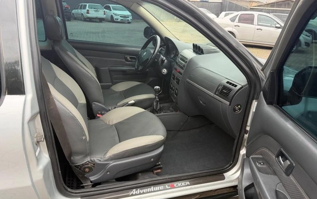 imagem-https://www.socarrao.com.br/sc-vehicle-images-prod/4435520/1792789635989-8602007_7_B_e682c93c88.jpeg