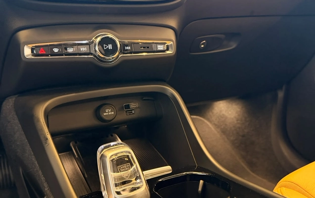 imagem-https://www.socarrao.com.br/sc-vehicle-images-prod/4435593/1792790049353-003_a747742b42ff8eeb3ee6e27a51a19761.jpg
