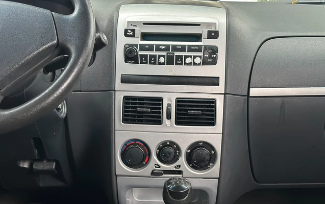 imagem-https://www.socarrao.com.br/sc-vehicle-images-prod/4435625/1792790454844-003_325c0a84d9546f955d774f83ae78eb4c.jpg