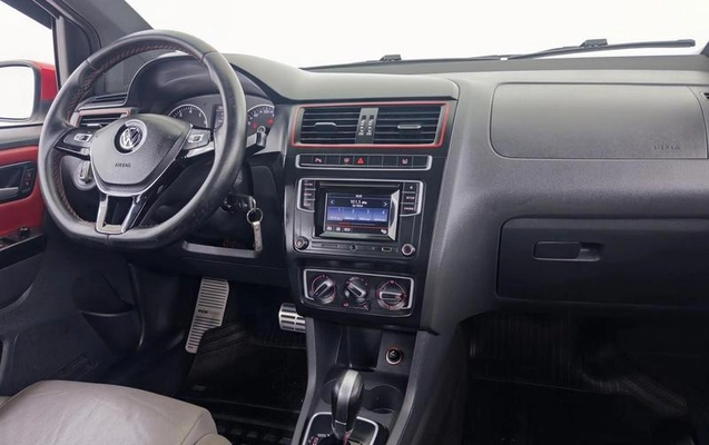 imagem-https://www.socarrao.com.br/sc-vehicle-images-prod/4435640/1792790631648-8600915_12_B_2c2a377aa4.jpeg