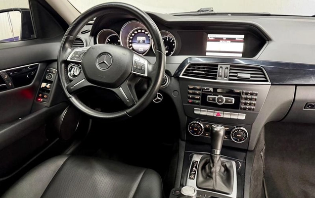 imagem-https://www.socarrao.com.br/sc-vehicle-images-prod/4435657/1792843742549-8602445_21_B_7c71eb213c.jpeg