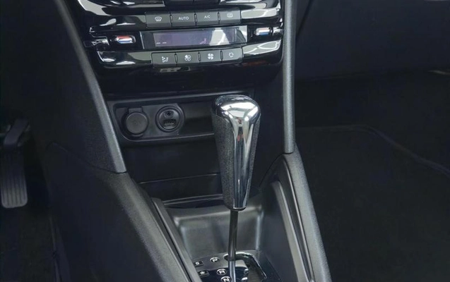 imagem-https://www.socarrao.com.br/sc-vehicle-images-prod/4435696/1792791059082-8600905_16_B_201af4a383.jpeg
