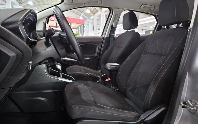 imagem-https://www.socarrao.com.br/sc-vehicle-images-prod/4435938/1792791891769-1_061549.jpg