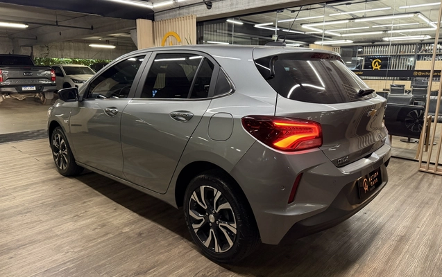 imagem-https://www.socarrao.com.br/sc-vehicle-images-prod/4435961/1792792038179-KZtS90qS8sEYicGGE4aFlTu0qeAKmsYo.jpg