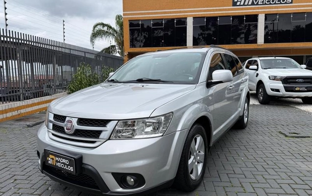 imagem-https://www.socarrao.com.br/sc-vehicle-images-prod/4435990/1792792323968-8602452_0_B_c3cee54c99.jpeg