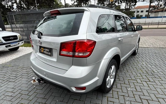 imagem-https://www.socarrao.com.br/sc-vehicle-images-prod/4435990/1792792323976-8602452_4_B_e67dfc61ae.jpeg