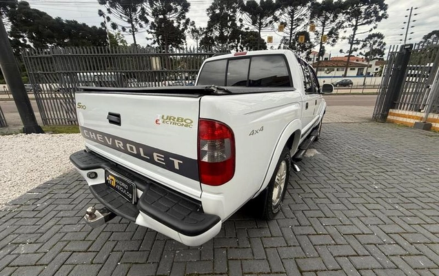 imagem-https://www.socarrao.com.br/sc-vehicle-images-prod/4436033/1792792602250-8602506_4_B_69fc88f90c.jpeg