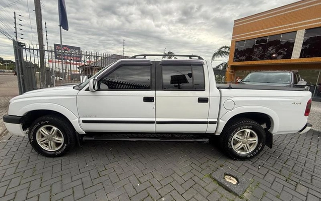 imagem-https://www.socarrao.com.br/sc-vehicle-images-prod/4436033/1792792602255-8602506_7_B_c119bf83d2.jpeg