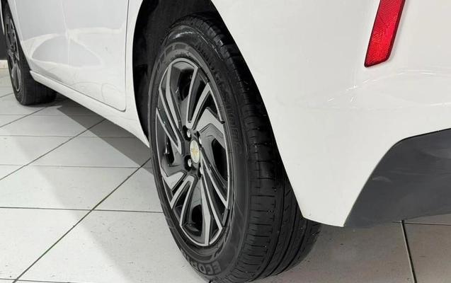imagem-https://www.socarrao.com.br/sc-vehicle-images-prod/4436119/1792792713781-8601185_20_B_5ce096f604.jpeg