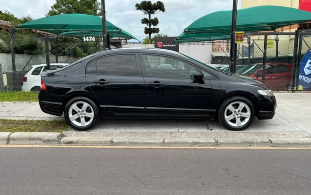 imagem-https://www.socarrao.com.br/sc-vehicle-images-prod/4436126/1792792822575-2_060308.jpg