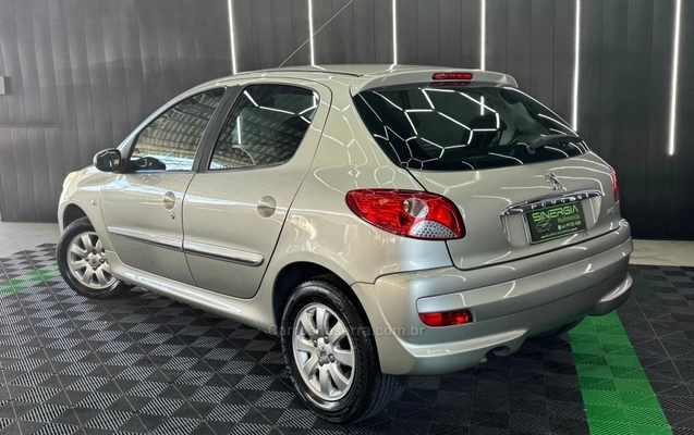 imagem-https://www.socarrao.com.br/sc-vehicle-images-prod/4436280/1792793480232-5f4bf9e489983a3c7a9461950223b4c0_big.jpeg