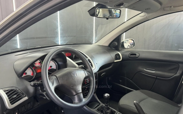 imagem-https://www.socarrao.com.br/sc-vehicle-images-prod/4436280/1792793480246-280255c92d8f7c4f1e75db551ac084e3_big.jpeg