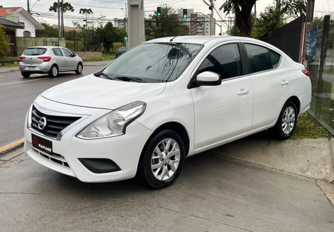 Nissan VERSA 2018 Branco — foto 1 de 3