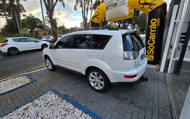 imagem-https://www.socarrao.com.br/sc-vehicle-images-prod/4436700/1792796444469-vehicle_image_1792796350_b9dbc963ae07b33a235dd8305b08de4d.jpeg