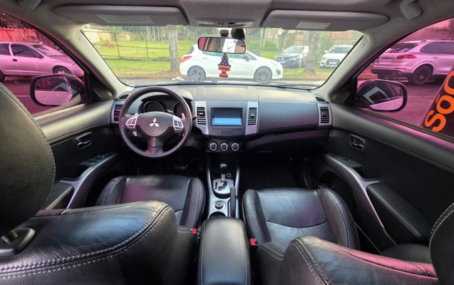 imagem-https://www.socarrao.com.br/sc-vehicle-images-prod/4436700/1792796444470-vehicle_image_1792796352_bc3db55dc2de7b4189b548fbf83f9e9f.jpeg