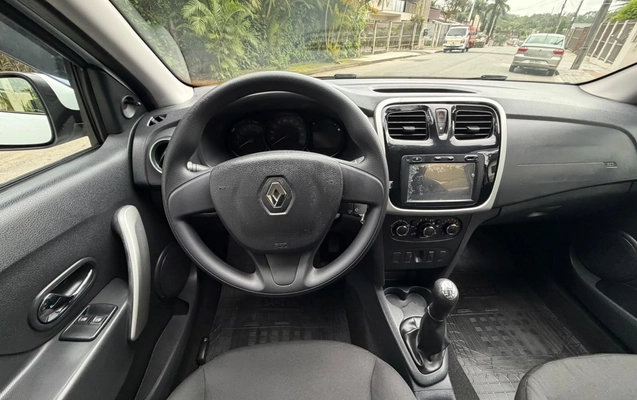 imagem-https://www.socarrao.com.br/sc-vehicle-images-prod/4436738/1792796965876-003_e80dfb7b9e8838a54df1a815af538025.jpg
