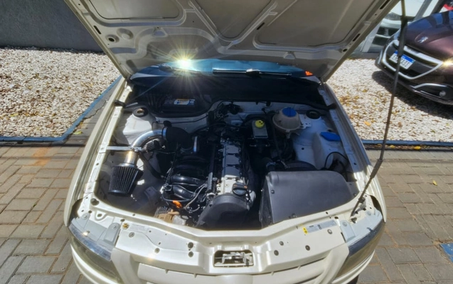imagem-https://www.socarrao.com.br/sc-vehicle-images-prod/4436799/1792797597695-vehicle_image_1792797566_2be99c38df641ebb6c4981f1b2706b2c.jpeg