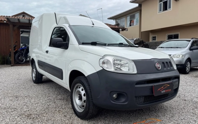 imagem-https://www.socarrao.com.br/sc-vehicle-images-prod/4436887/1792798177634-My5qcGVn.jpeg