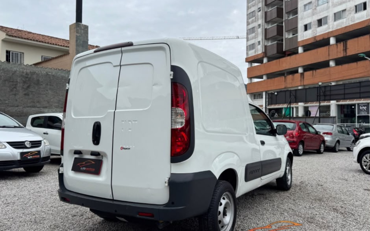 imagem-https://www.socarrao.com.br/sc-vehicle-images-prod/4436887/1792798177686-NC5qcGVn.jpeg
