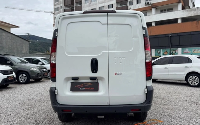 imagem-https://www.socarrao.com.br/sc-vehicle-images-prod/4436887/1792798177758-NS5qcGVn.jpeg