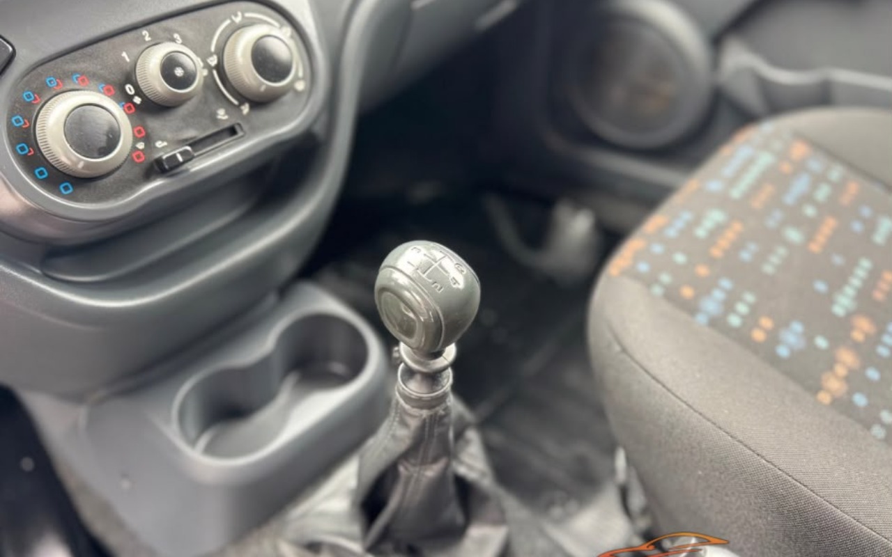 imagem-https://www.socarrao.com.br/sc-vehicle-images-prod/4436887/1792798178221-MTIuanBlZw.jpeg
