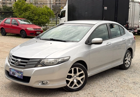 Honda City 2011 Prata — foto 1 de 3