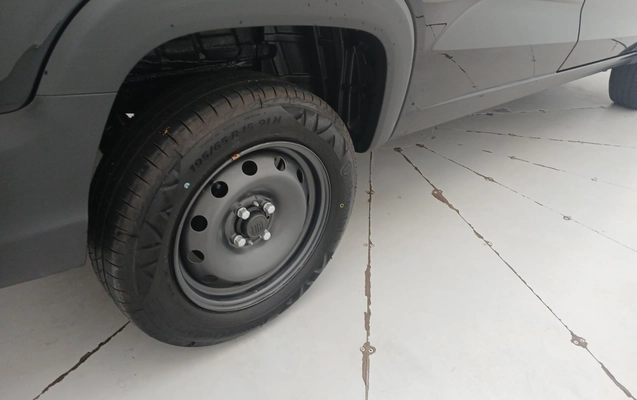 imagem-https://www.socarrao.com.br/sc-vehicle-images-prod/4438897/1792815346692-1_035435.jpg