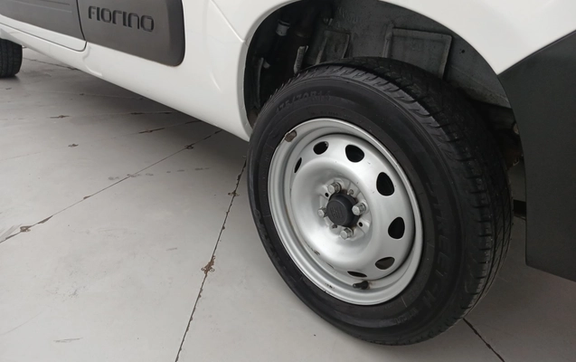 imagem-https://www.socarrao.com.br/sc-vehicle-images-prod/4438966/1792815429747-2_034524.jpg