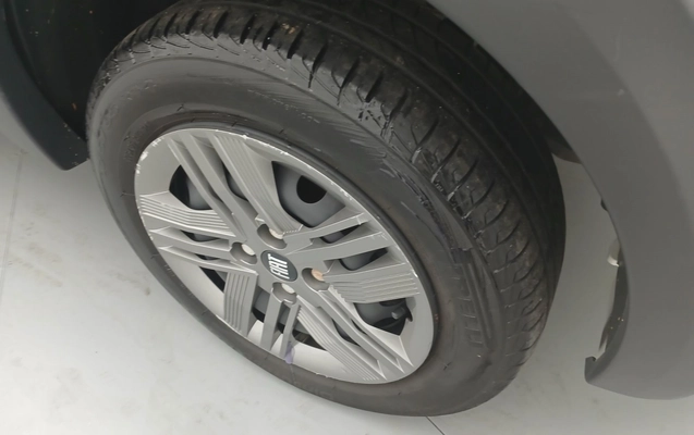 imagem-https://www.socarrao.com.br/sc-vehicle-images-prod/4439100/1792815676339-1_015139.jpg