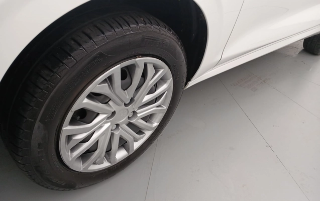 imagem-https://www.socarrao.com.br/sc-vehicle-images-prod/4439101/1792815678079-2_020934.jpg