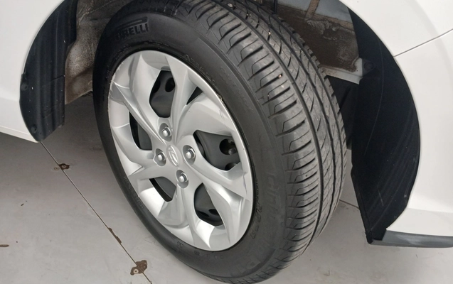 imagem-https://www.socarrao.com.br/sc-vehicle-images-prod/4439335/1792816276770-1_082800.jpg