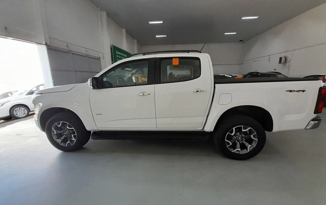 imagem-https://www.socarrao.com.br/sc-vehicle-images-prod/4439363/1792816297454-1_013707.jpg
