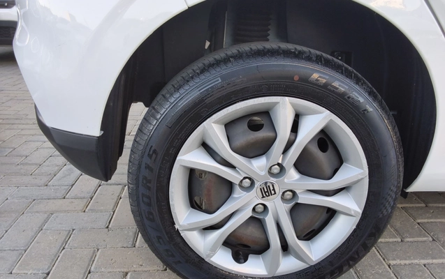 imagem-https://www.socarrao.com.br/sc-vehicle-images-prod/4439922/1792817652558-1_030507.jpg