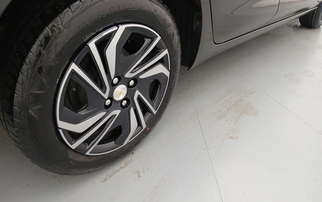 imagem-https://www.socarrao.com.br/sc-vehicle-images-prod/4439930/1792817661998-2_012330.jpg