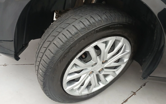 imagem-https://www.socarrao.com.br/sc-vehicle-images-prod/4440108/1792818577499-1_082434.jpg