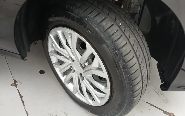 imagem-https://www.socarrao.com.br/sc-vehicle-images-prod/4440108/1792818577499-2_082435.jpg