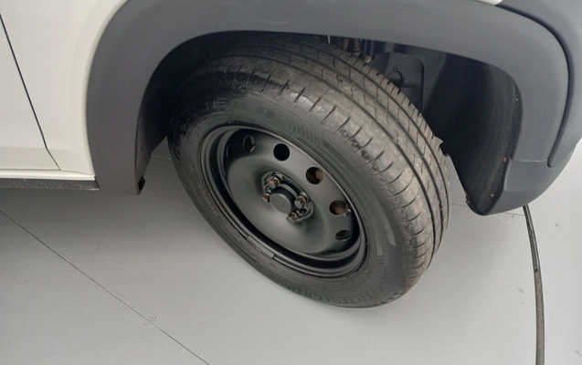 imagem-https://www.socarrao.com.br/sc-vehicle-images-prod/4440217/1792818805699-1_041841.jpg