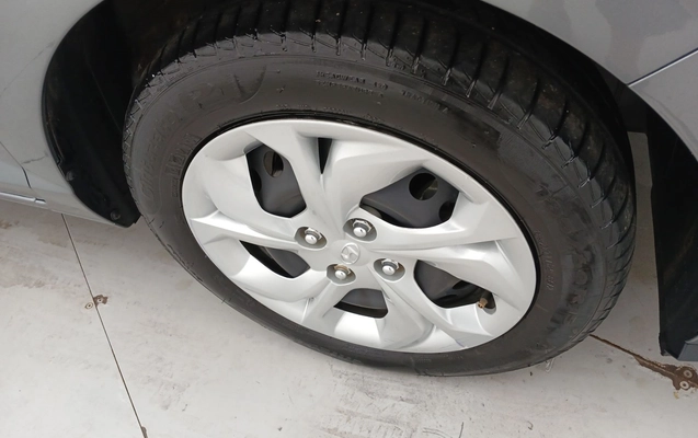 imagem-https://www.socarrao.com.br/sc-vehicle-images-prod/4440231/1792818814518-2_033627.jpg