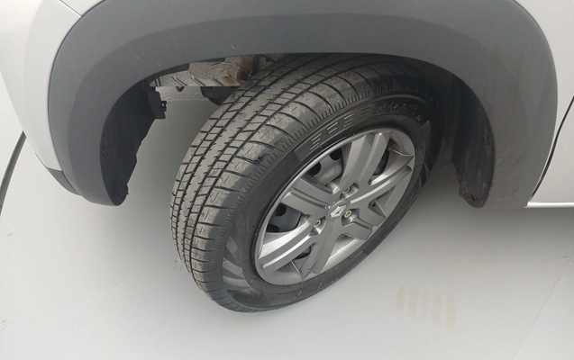 imagem-https://www.socarrao.com.br/sc-vehicle-images-prod/4440501/1792819794566-1_032451.jpg