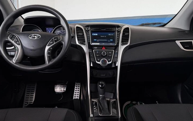 imagem-https://www.socarrao.com.br/sc-vehicle-images-prod/4441126/1792846099586-8582091_15_B_9e8cd880e4.jpeg