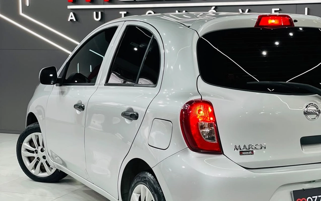 imagem-https://www.socarrao.com.br/sc-vehicle-images-prod/4441132/1792844536105-003_8fe2640dcad8d63fefedd50727cae293.jpg