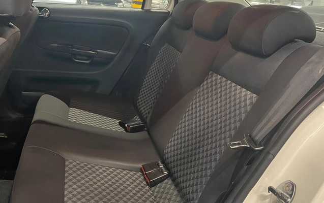 imagem-https://www.socarrao.com.br/sc-vehicle-images-prod/4441138/1792844552621-V2hhdHNBcHAgSW1hZ2UgMjAyNi0xMC0yMiBhdCAxOS4xOC4yNSAoNCkuanBlZw.jpeg
