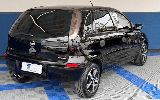 imagem-https://www.socarrao.com.br/sc-vehicle-images-prod/4441152/1792845209537-8572383_18_B_130da430bc.jpeg