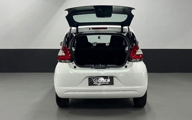 imagem-https://www.socarrao.com.br/sc-vehicle-images-prod/4441164/1792845447936-V2hhdHNBcHAgSW1hZ2UgMjAyNi0xMC0yMyBhdCAxNS4xMS4wNiAoMSkuanBlZw.jpeg