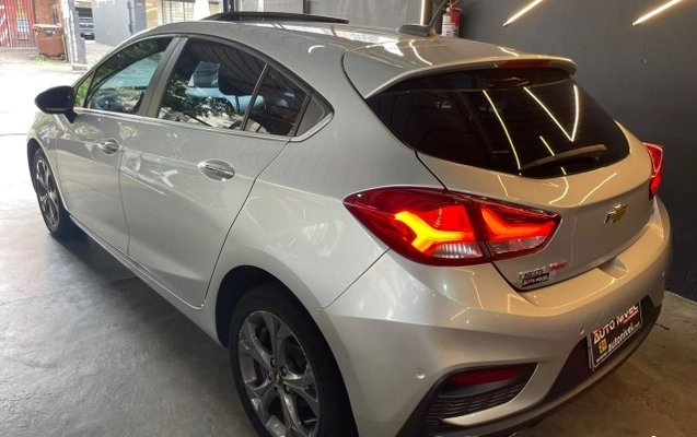 imagem-https://www.socarrao.com.br/sc-vehicle-images-prod/4441173/1792852870944-640_480_chevrolet-cruze-sport6-ltz-1-4-ecotec-aut-21-22-7bf0c9-8.jpg