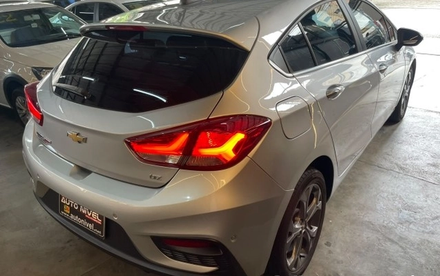 imagem-https://www.socarrao.com.br/sc-vehicle-images-prod/4441173/1792852870946-640_480_chevrolet-cruze-sport6-ltz-1-4-ecotec-aut-21-22-7bf0c9-10.jpg