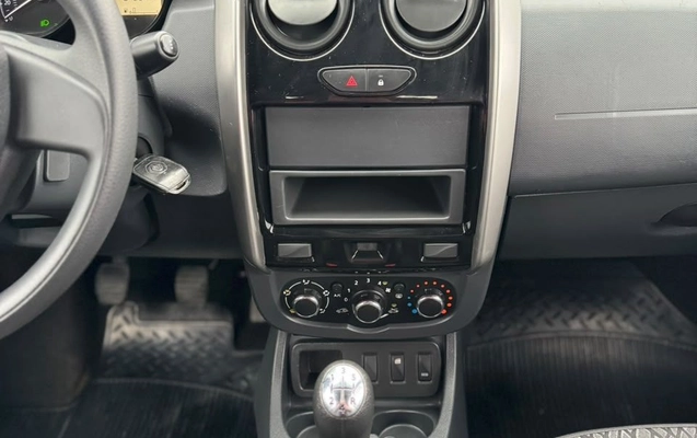 imagem-https://www.socarrao.com.br/sc-vehicle-images-prod/4441176/1792846197213-40c63d46af0d4f58a831a7b0145ed3d2_1792846156060.jpg