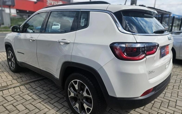 imagem-https://www.socarrao.com.br/sc-vehicle-images-prod/4441183/1792846582873-7853756_13_B_f5648b35b1.jpeg